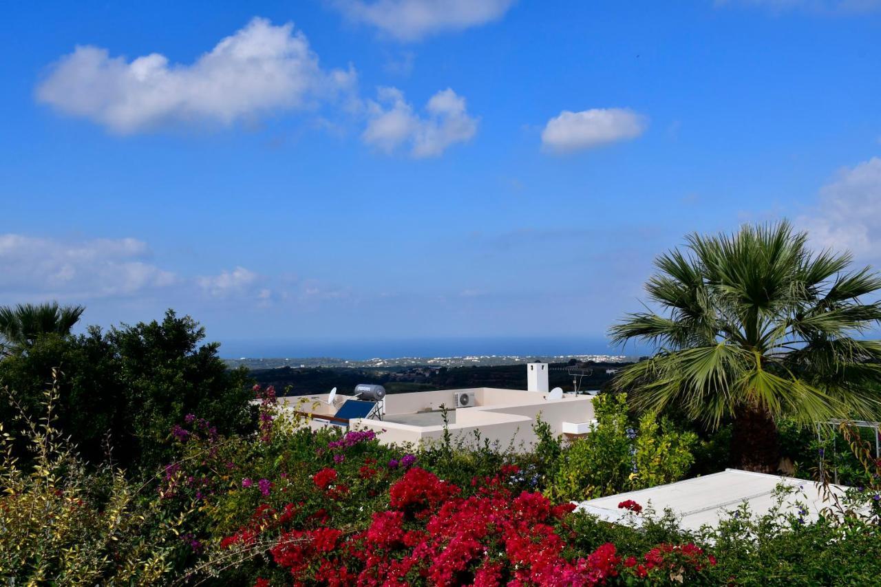 Gemuetliche Villa Mailin Priv. Pool Schoene Aussicht Skouloúfia المظهر الخارجي الصورة